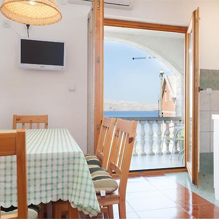 Manda Apartment คาร์โลบัก ภายนอก รูปภาพ
